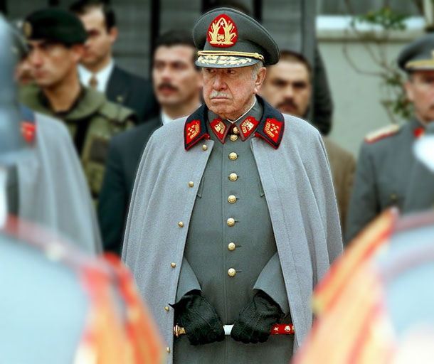 La desconocida cita entre John McCain y Pinochet