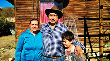 Gerardo Ortega y su familia
