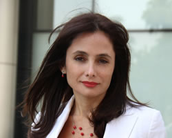 Marta Herrera Seguel, Directora de la Unidad Especializada Anticorrupción