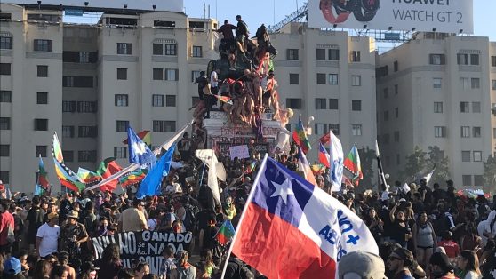 A CINCO AÑOS DEL 18-O: ¿Qué piensan hoy los jóvenes sobre el Estallido Social?