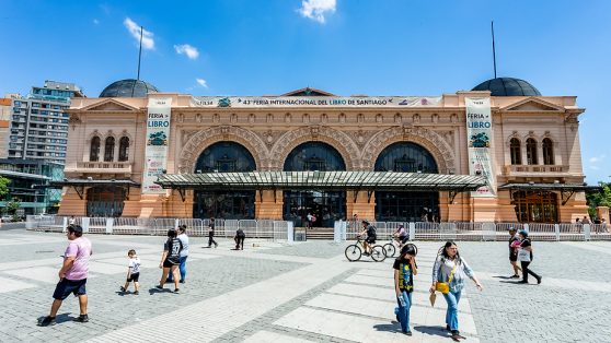 FILSA: ¿hablamos de libros cuando hablamos de la Feria Internacional del Libro de Santiago?