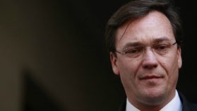 CDE pide al fiscal nacional que dirija la investigación contra Wagner por fallida licitación del litio